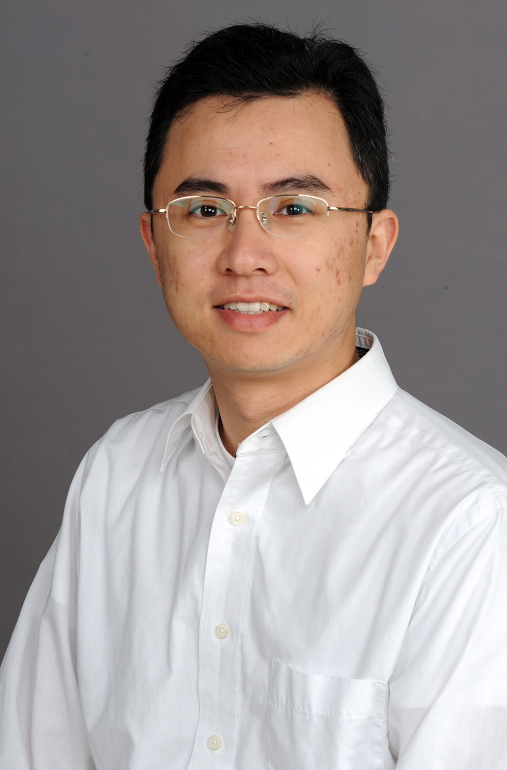 Dr. Deng Pan : 